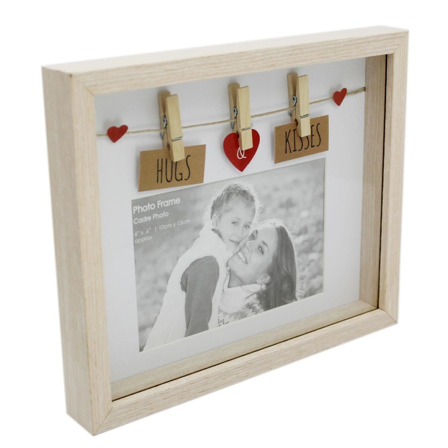 Home Accessories Carousel Shop Photo Frames | Clothes Line Wooden Box Frame With Pegs For 6 X 4 Photo - Hugs And Kisses